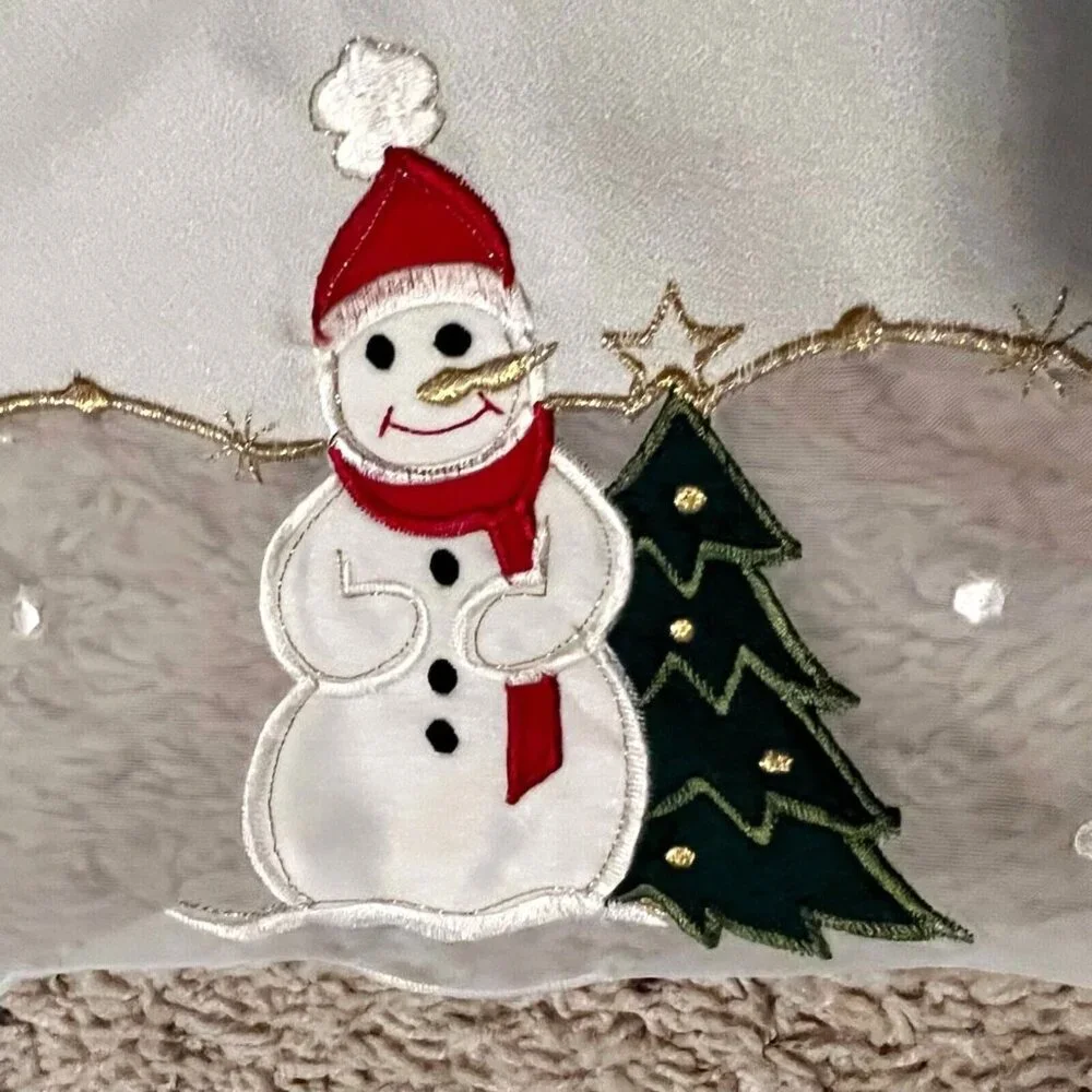 PEGGY WILKINS Design Snowman Winter Christmas Holly Square Tablecloth UK 32